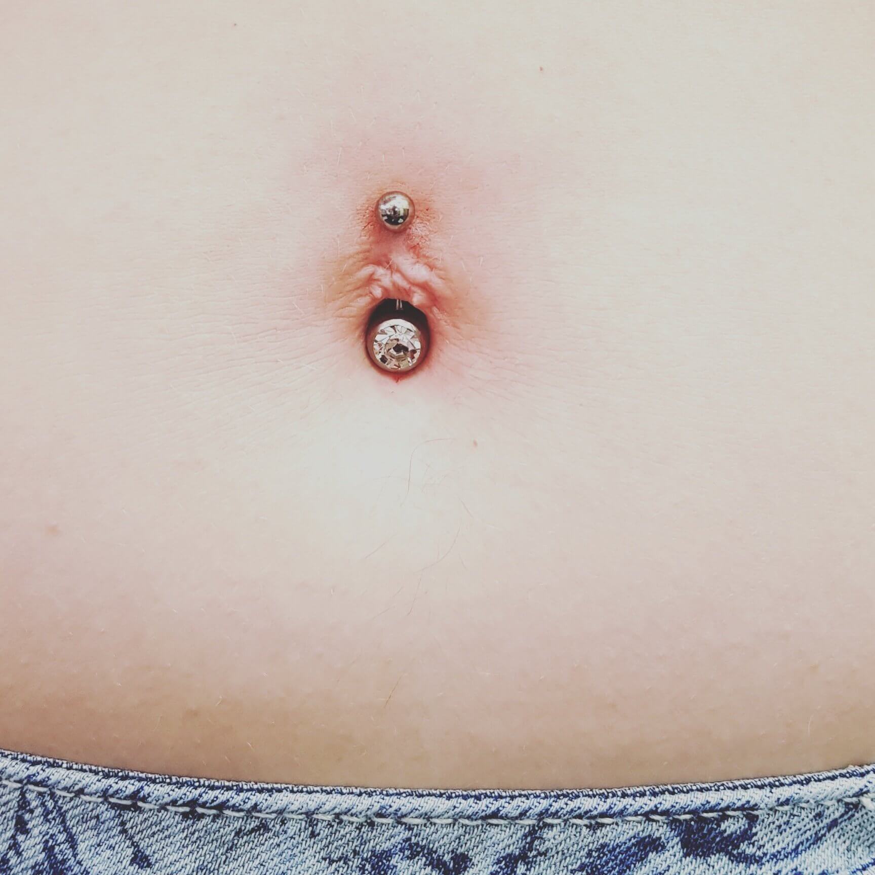 Wildfleisch piercing bauchnabel